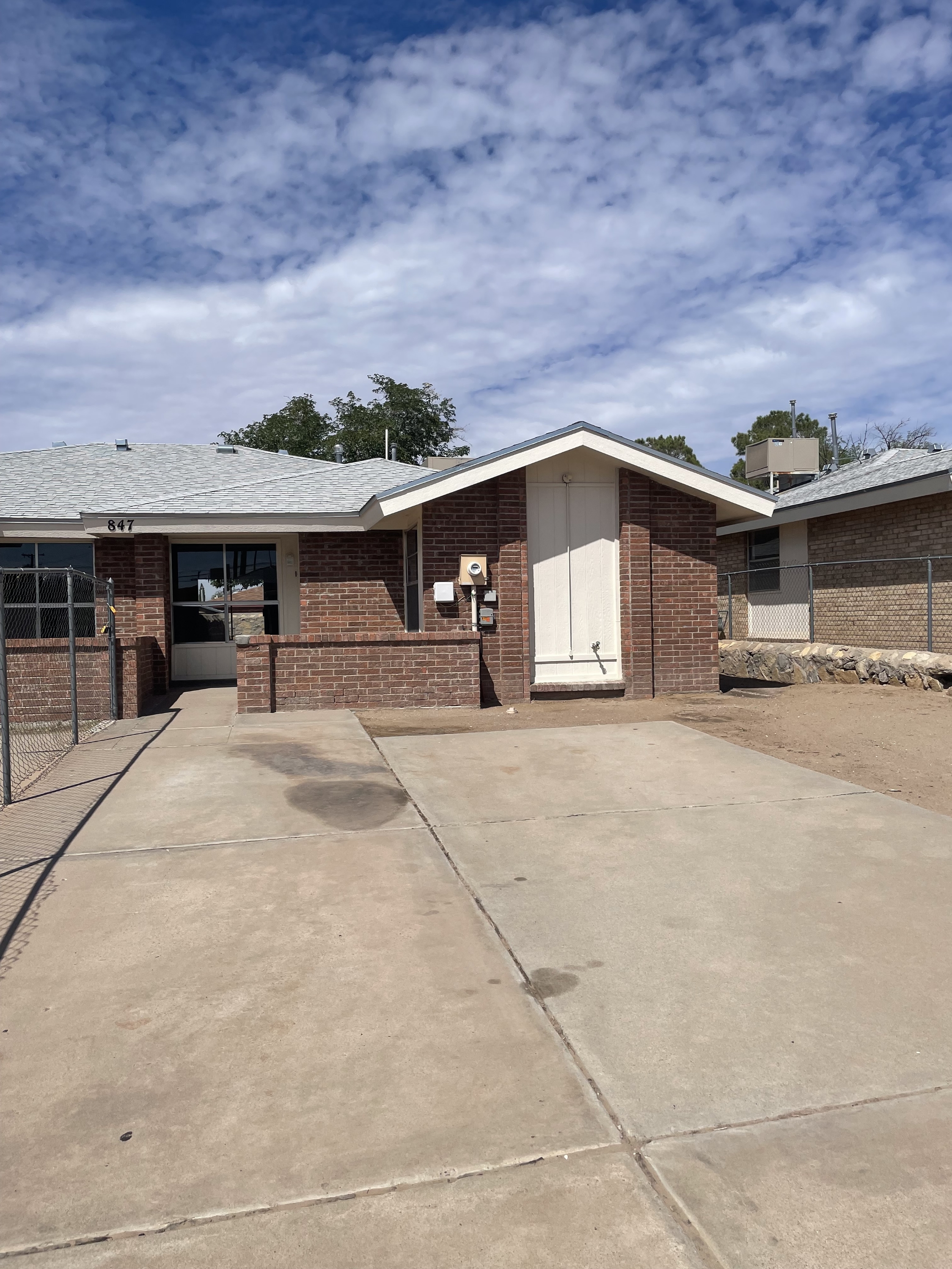 847 Montera Road - 1