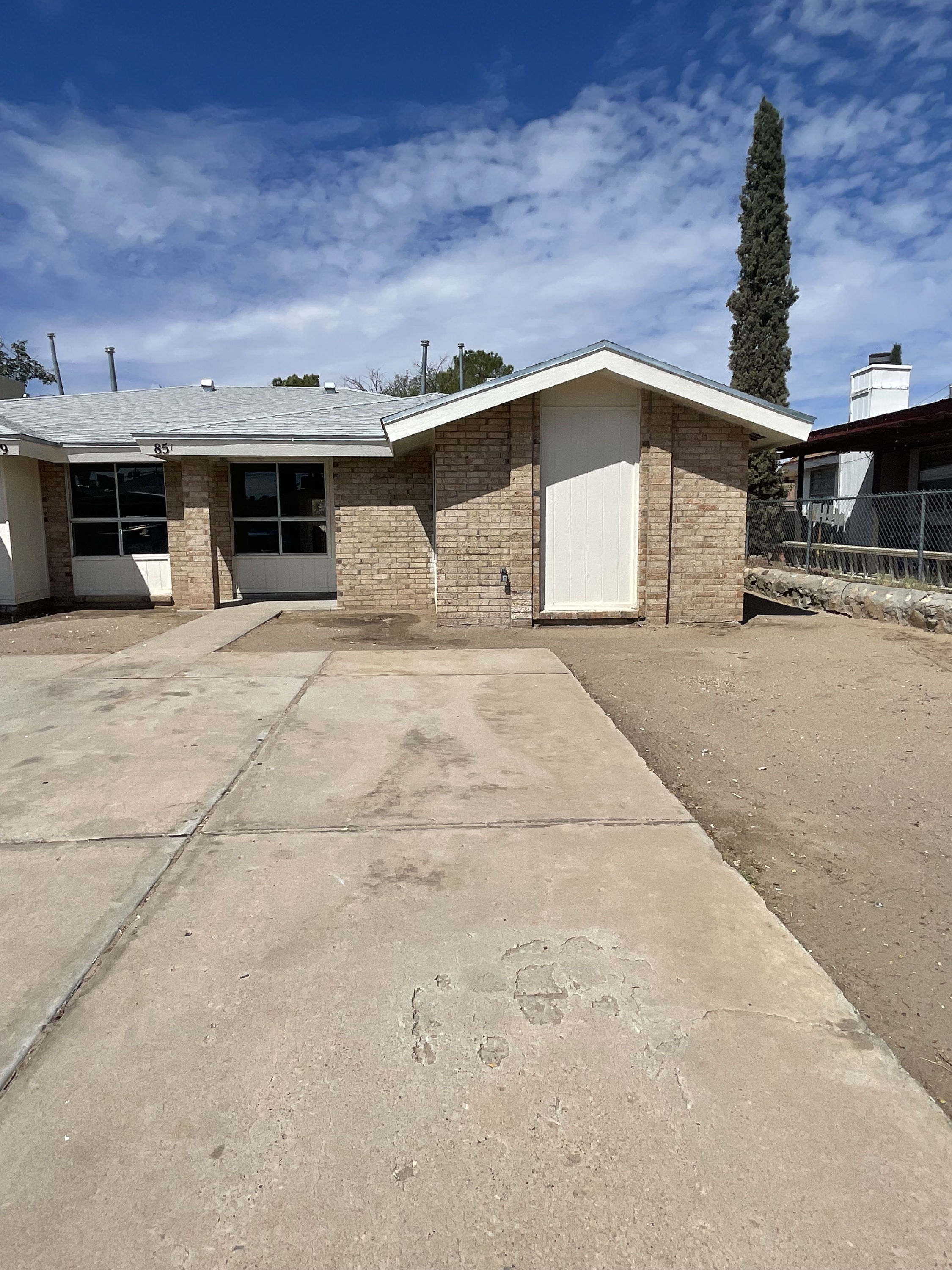 851 Montera Road