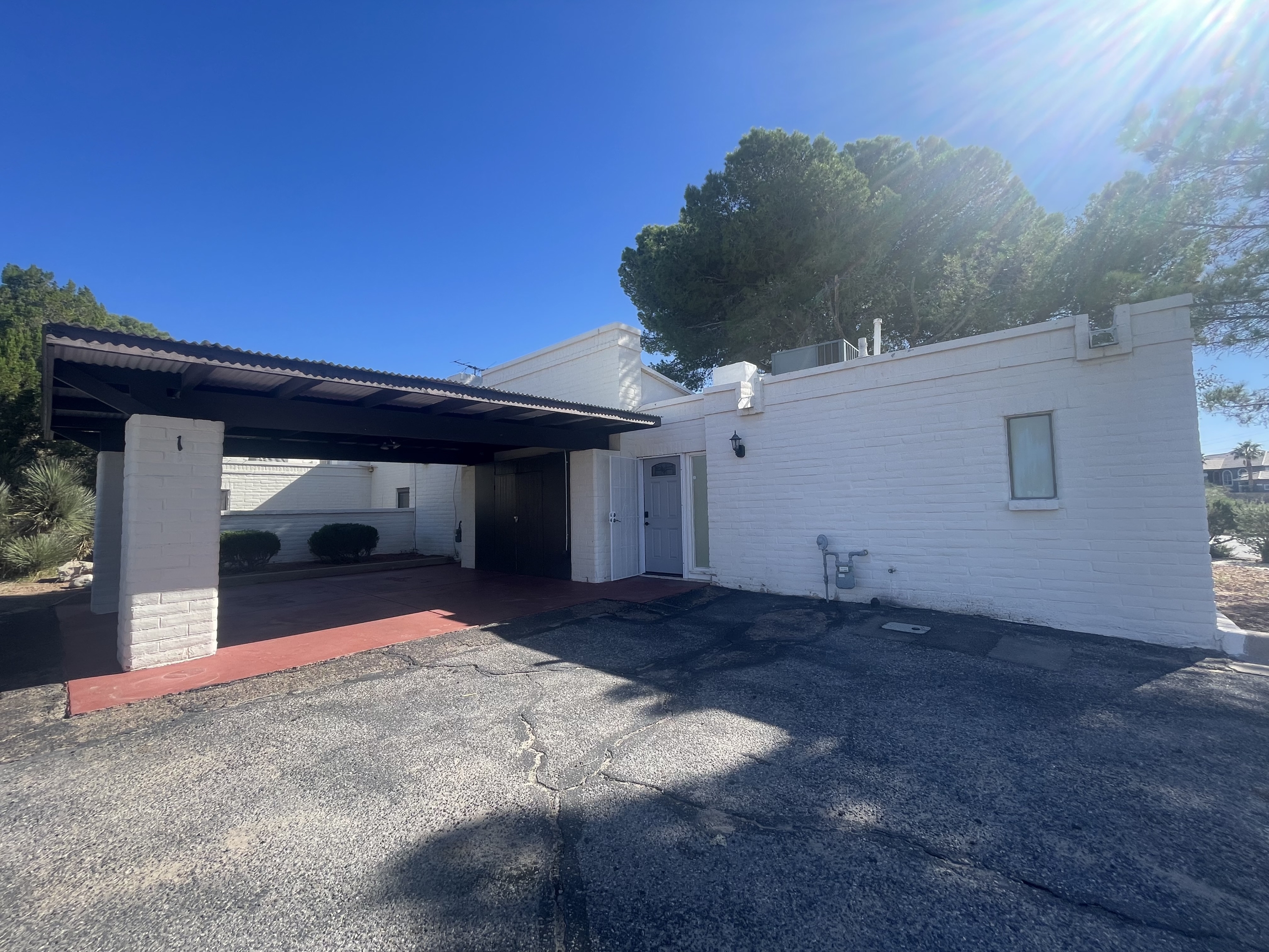 15000 Ashford Street Unit 1 - 1